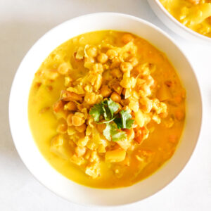 A bowl of Cauliflower Potato Curry.