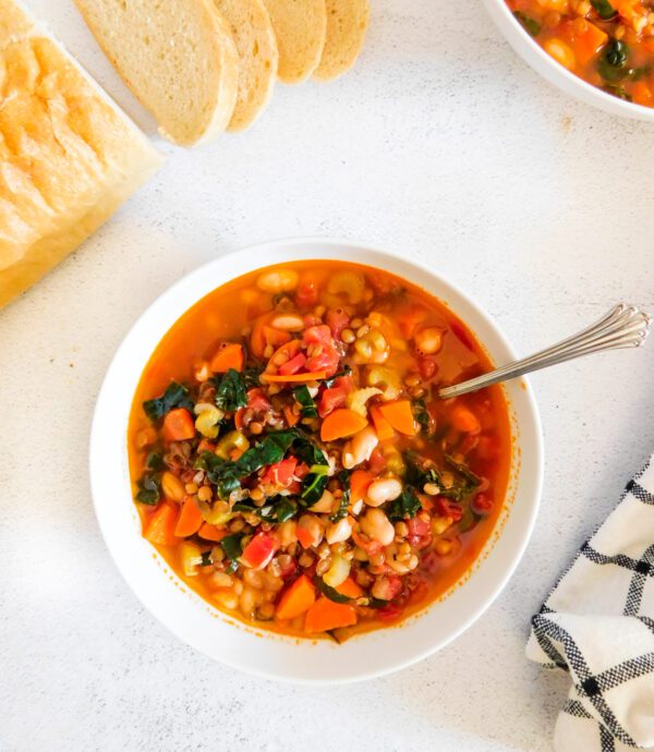 Tuscan White Bean and Kale Soup With Lentils - Supermom Eats