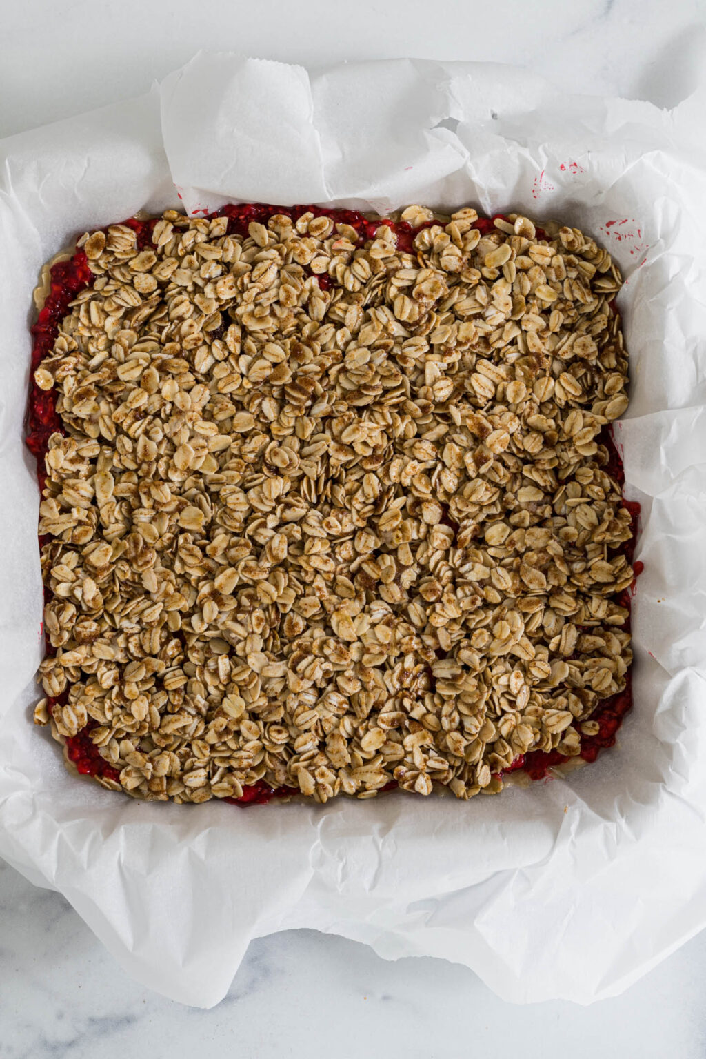 Vegan Raspberry Oat Bars (Low Sugar!) - Supermom Eats