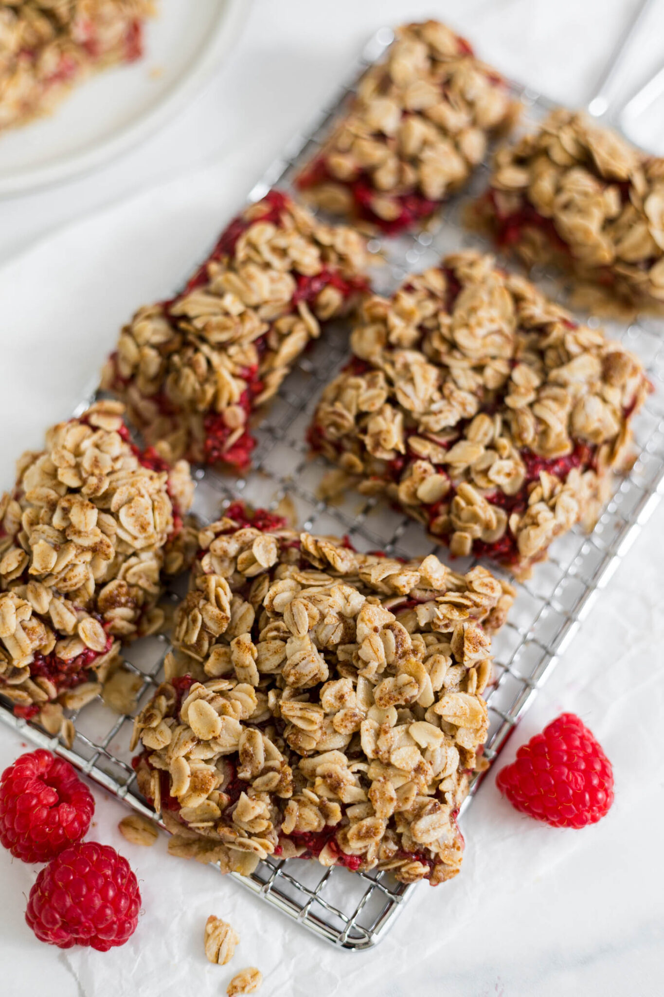 Vegan Raspberry Oat Bars (Low Sugar!) - Supermom Eats
