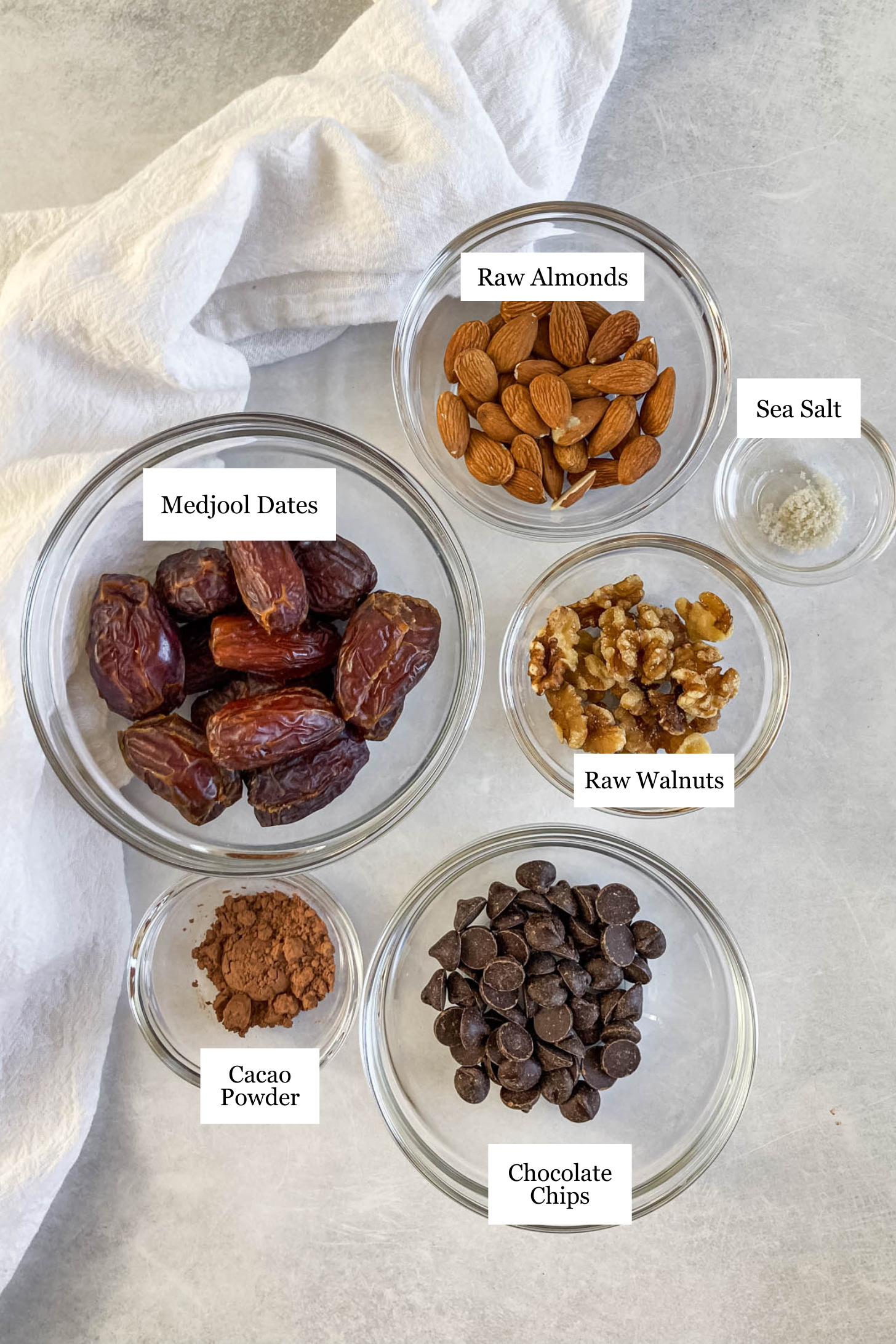 Chocolate Chip Brownie Bars ingredients.