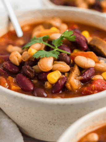 Easy vegan chili in a bowl.