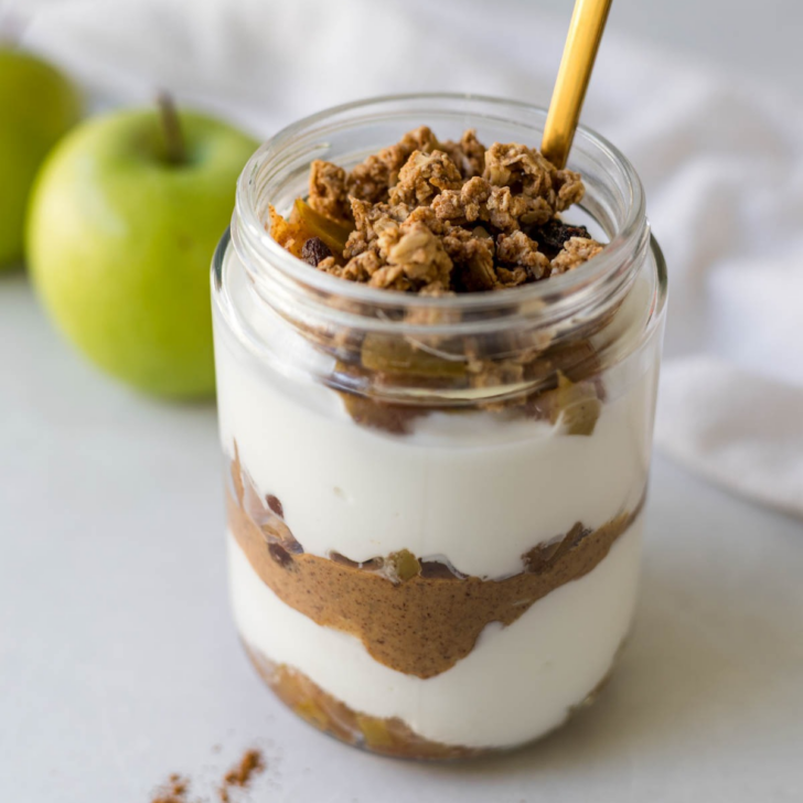 Apple pie yogurt parfait in a jar.